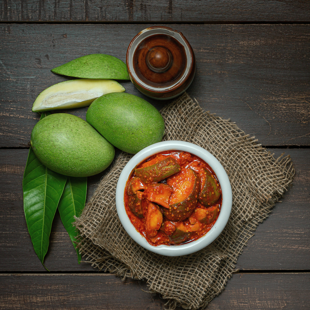 Mango Pickle – Authentic & Tangy Indian Mango Pickle